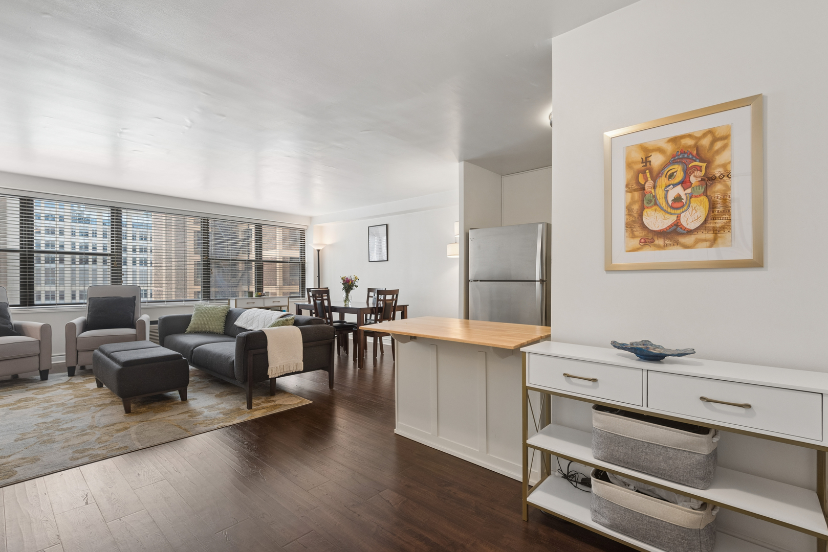 850 North Dewitt Place Chicago IL 60611
