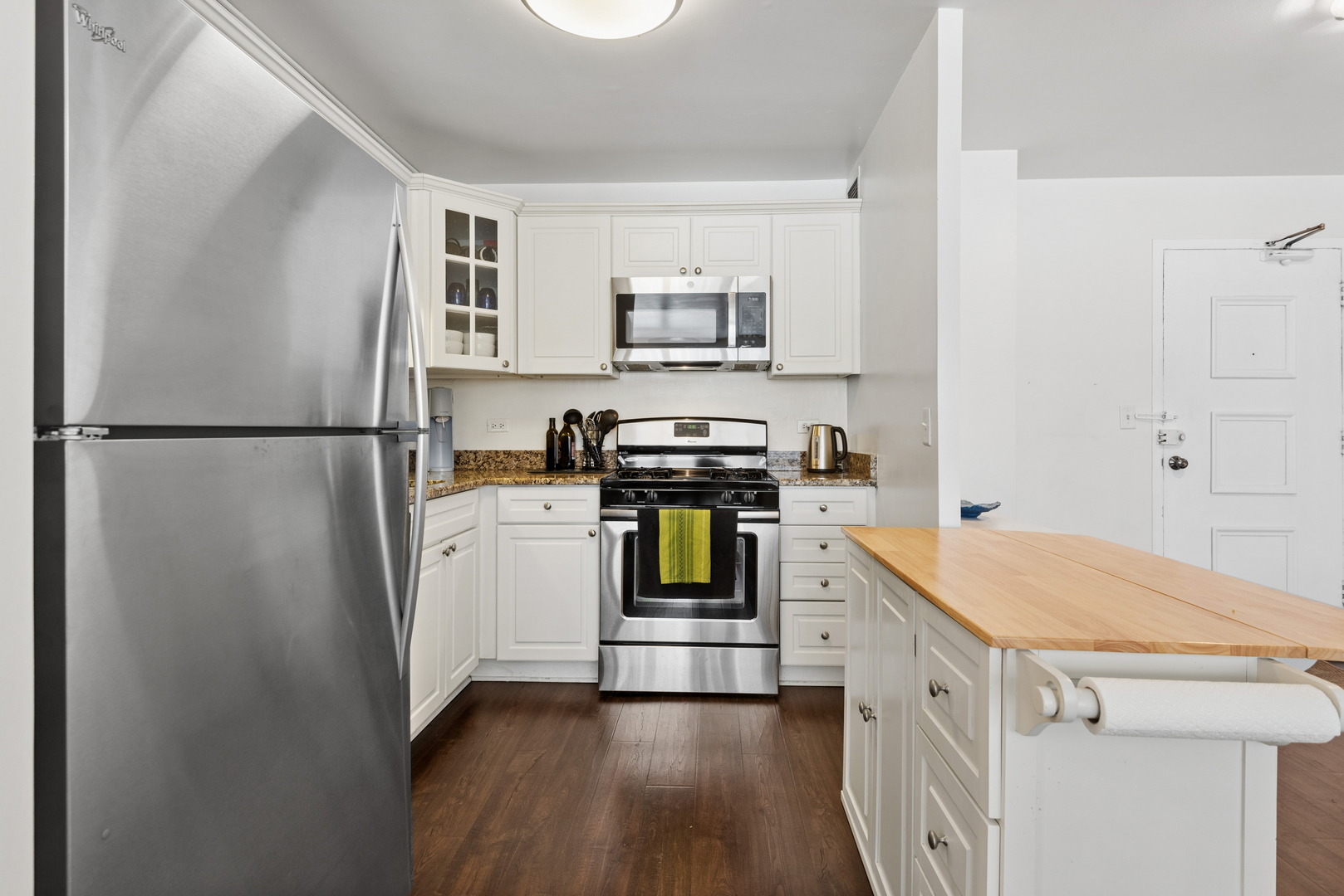 850 North Dewitt Place Chicago IL 60611