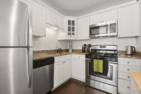 850 North Dewitt Place Chicago IL 60611