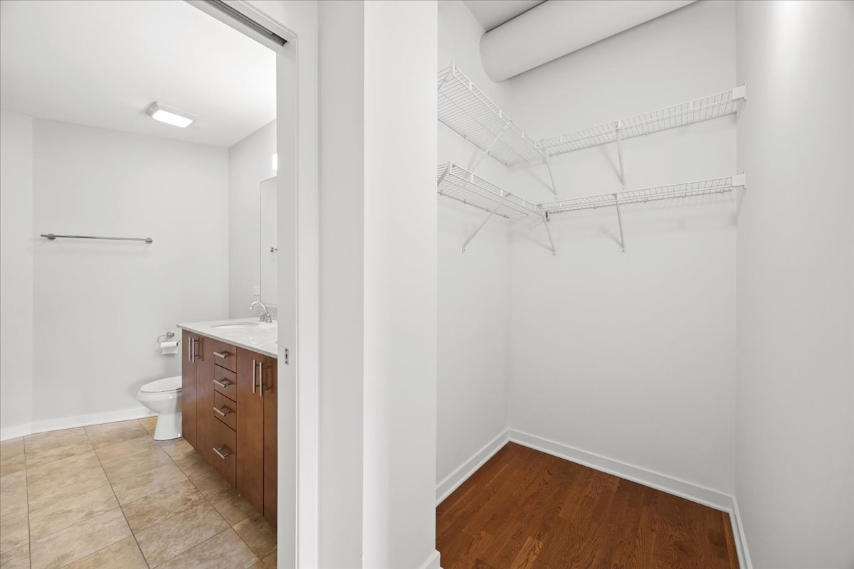 873 North Larrabee Street Chicago IL 60610