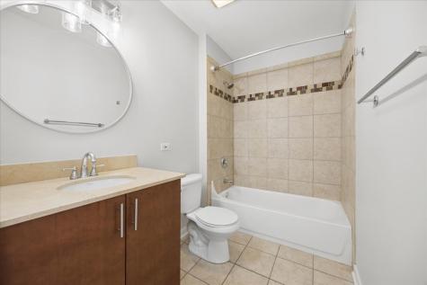 873 North Larrabee Street Chicago IL 60610