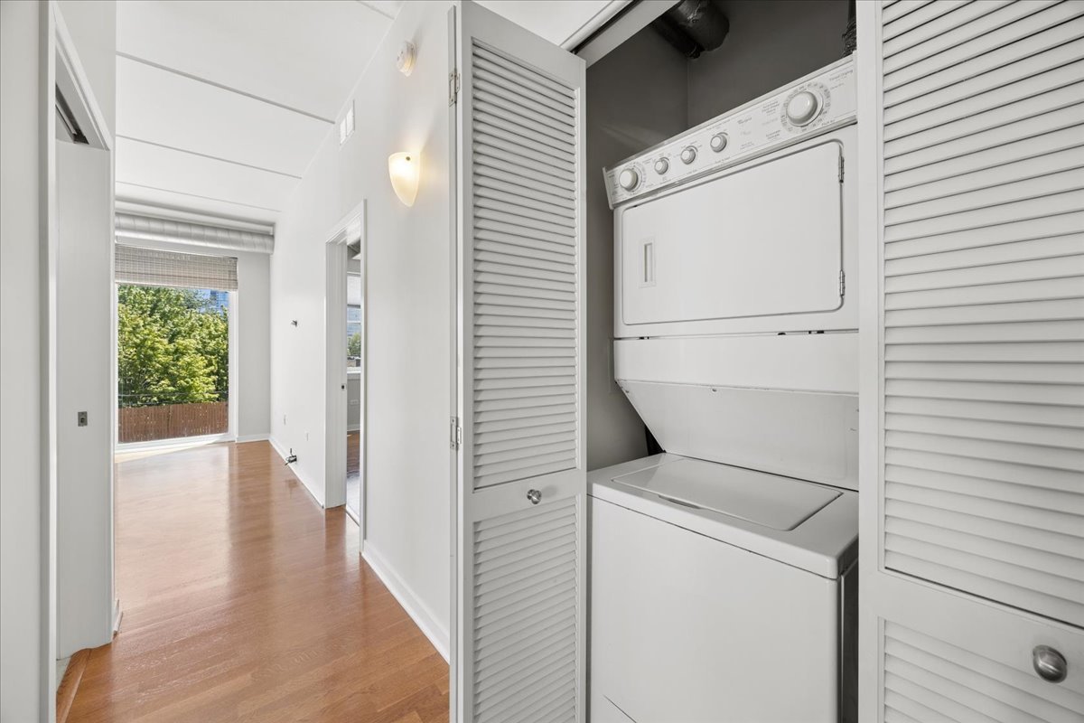 873 North Larrabee Street Chicago IL 60610