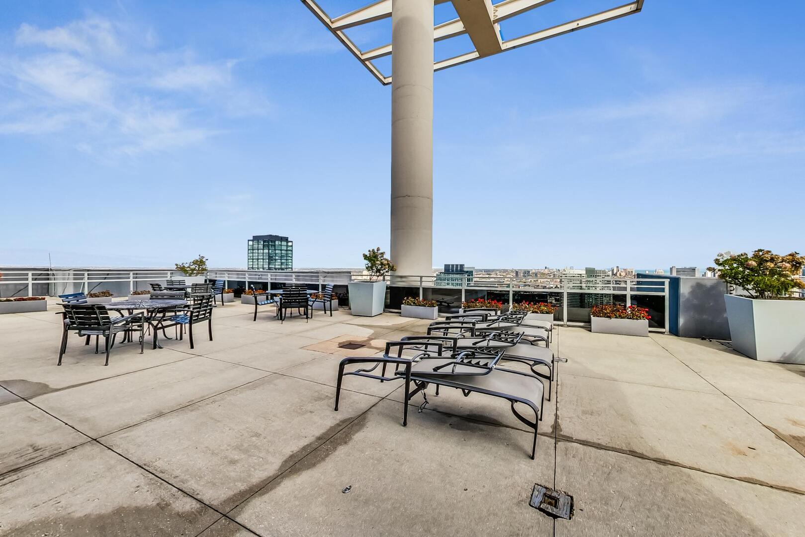 737 West Washington Boulevard Chicago IL 60661