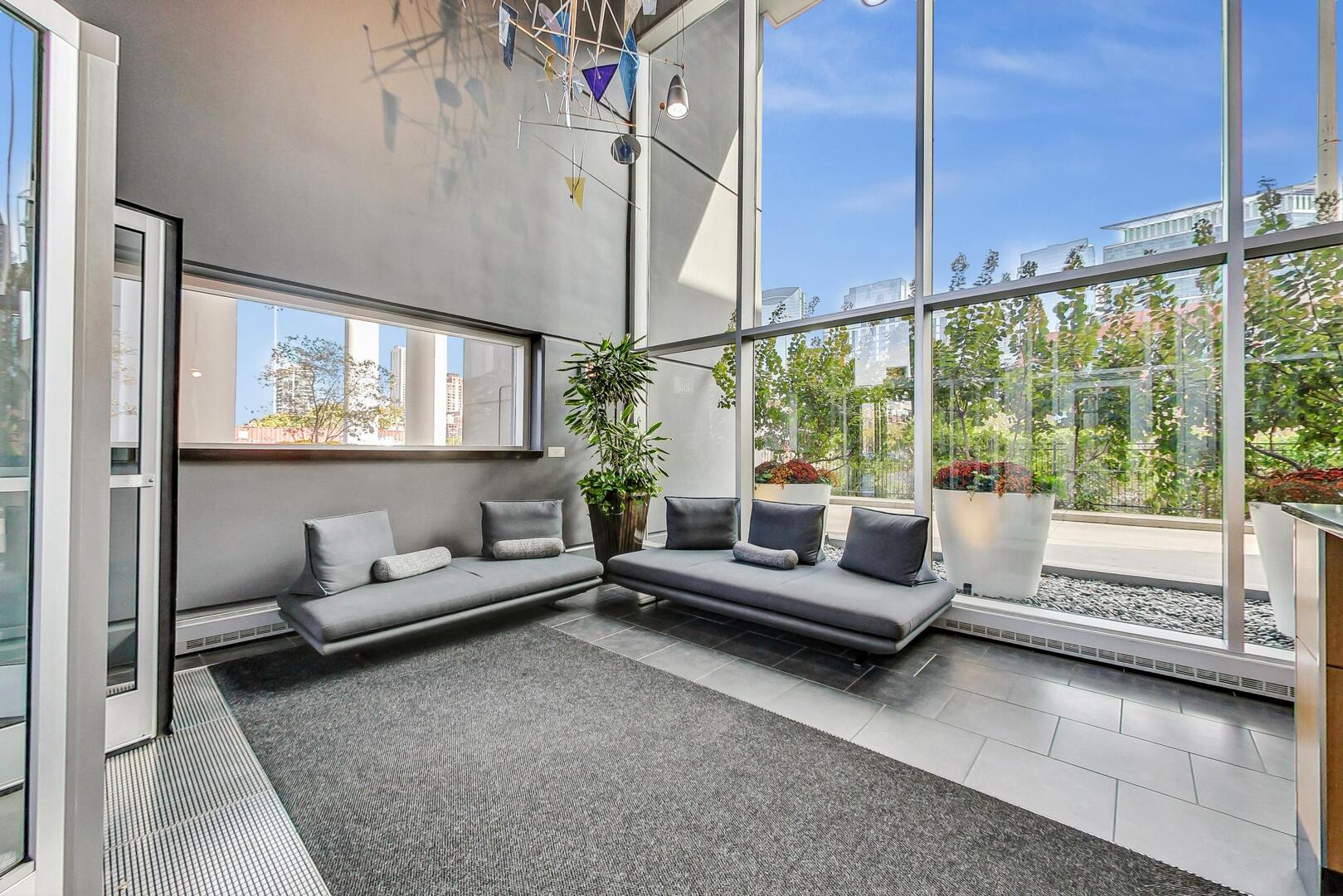 737 West Washington Boulevard Chicago IL 60661