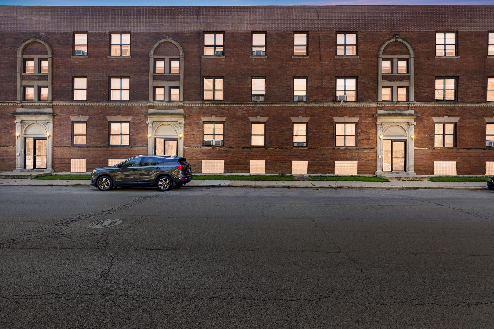 953 East 61st Street Chicago IL 60637