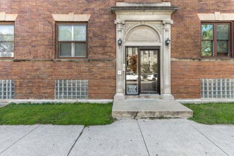 953 East 61st Street Chicago IL 60637