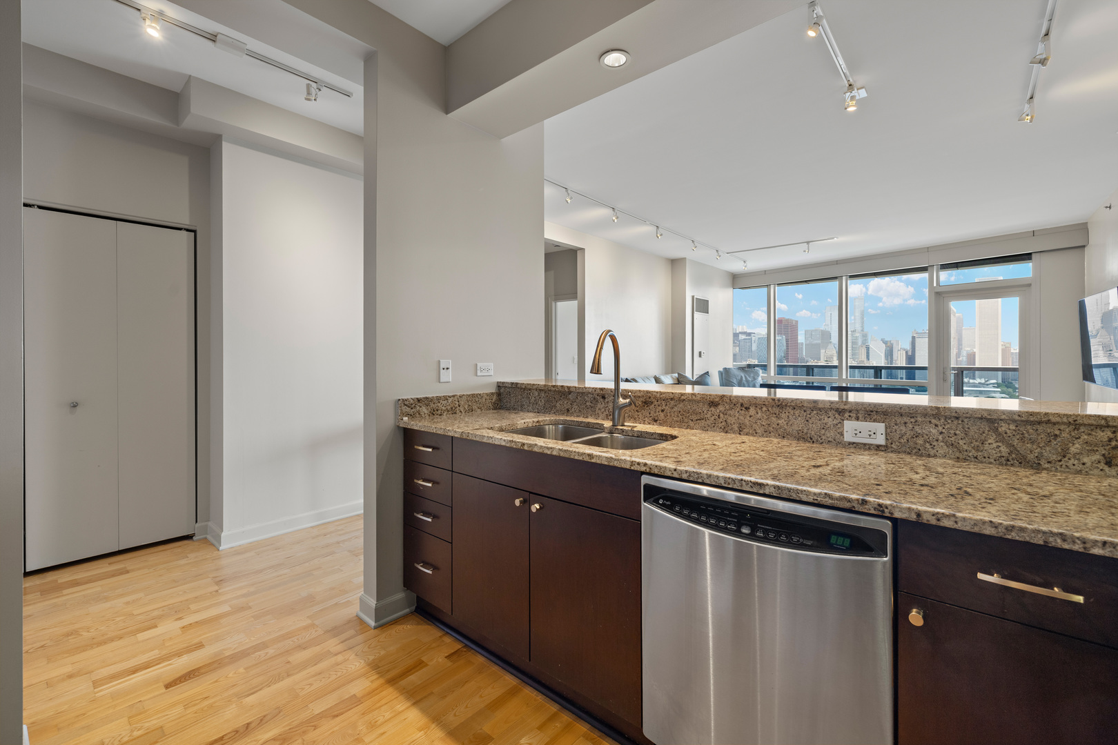 1211 South Prairie Avenue Chicago IL 60605