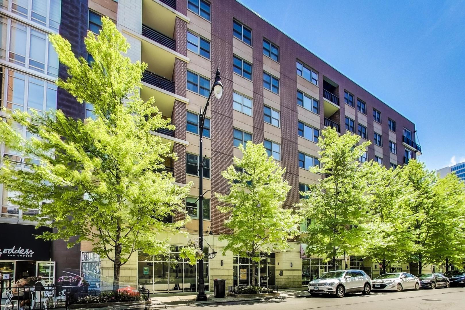 873 North Larrabee Street Chicago IL 60610