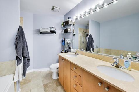 873 North Larrabee Street Chicago IL 60610