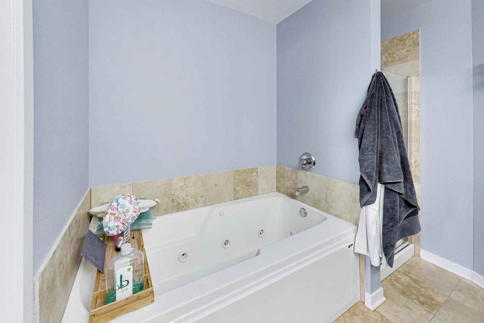 873 North Larrabee Street Chicago IL 60610
