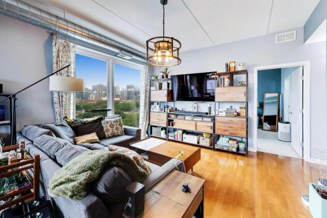 873 North Larrabee Street Chicago IL 60610