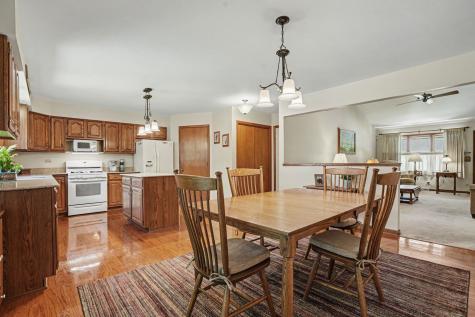 1975 Sandy Creek Drive Elgin IL 60123