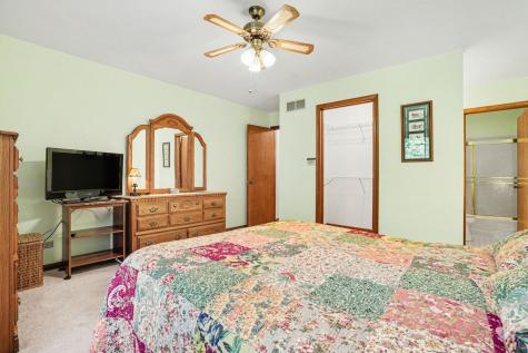 1975 Sandy Creek Drive Elgin IL 60123