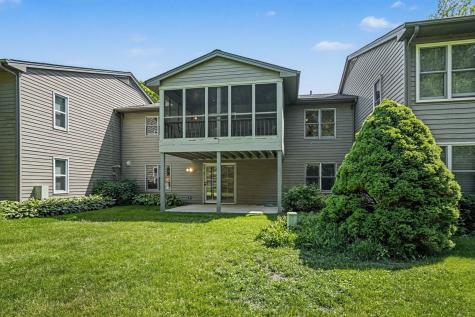 1975 Sandy Creek Drive Elgin IL 60123