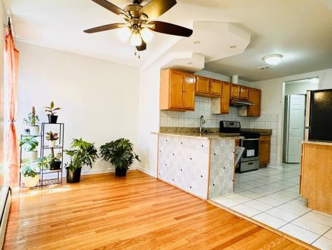 5815 North Spaulding Avenue Chicago IL 60659