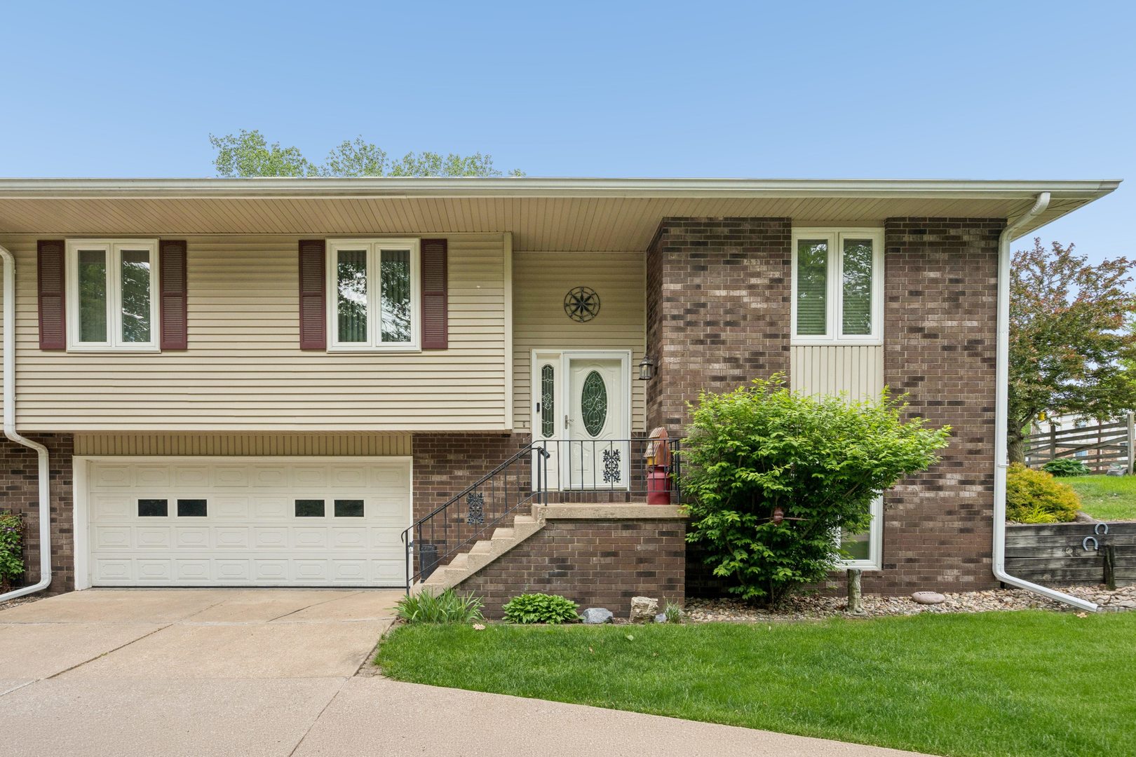 870 47TH Avenue East Moline IL 61244