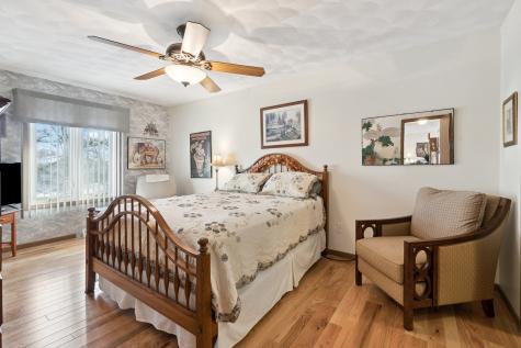 870 47TH Avenue East Moline IL 61244