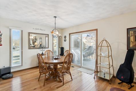 870 47TH Avenue East Moline IL 61244