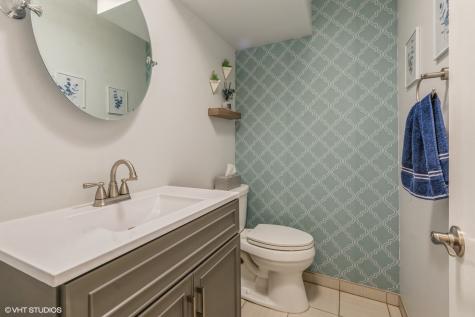 1045 West Altgeld Street Chicago IL 60614