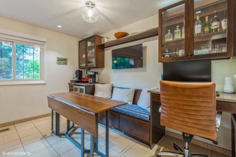 1045 West Altgeld Street Chicago IL 60614