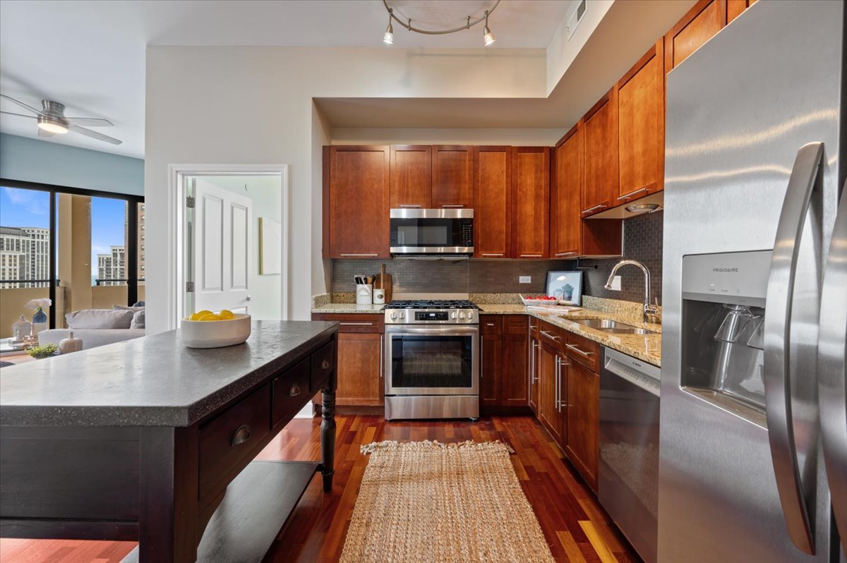 1464 South Michigan Avenue Chicago IL 60605