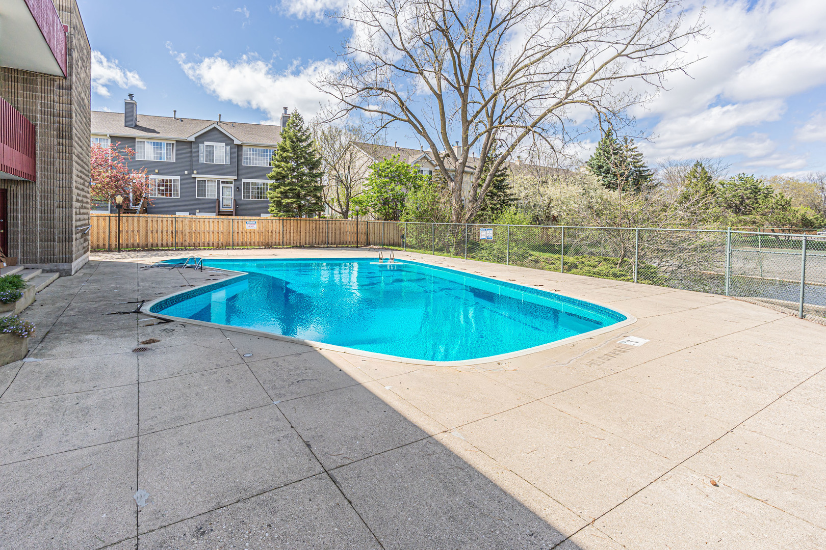 5600 Astor Lane Rolling Meadows IL 60008