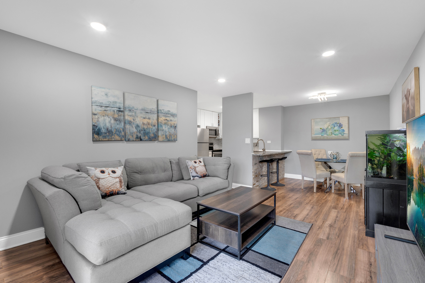5600 Astor Lane Rolling Meadows IL 60008