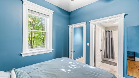 1049 West Wellington Avenue Chicago IL 60657