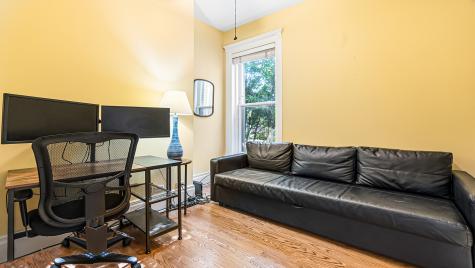 1049 West Wellington Avenue Chicago IL 60657