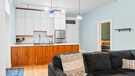 1049 West Wellington Avenue Chicago IL 60657