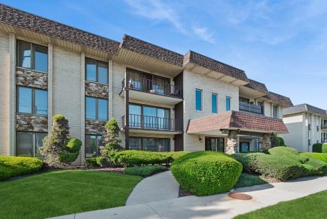 4716 West 106th Place Oak Lawn IL 60453