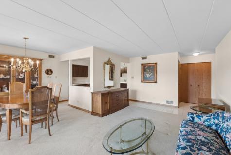 4716 West 106th Place Oak Lawn IL 60453