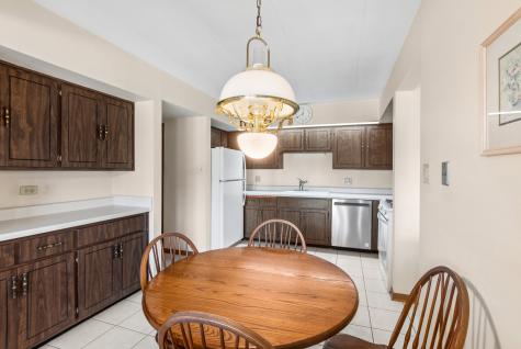 4716 West 106th Place Oak Lawn IL 60453