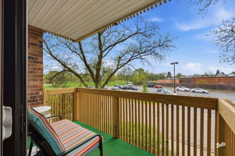925 Spring Hill Drive Northbrook IL 60062