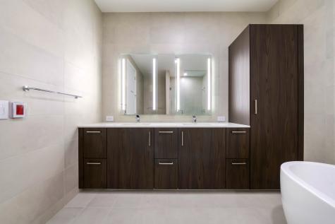 211 North Harbor Drive Chicago IL 60601
