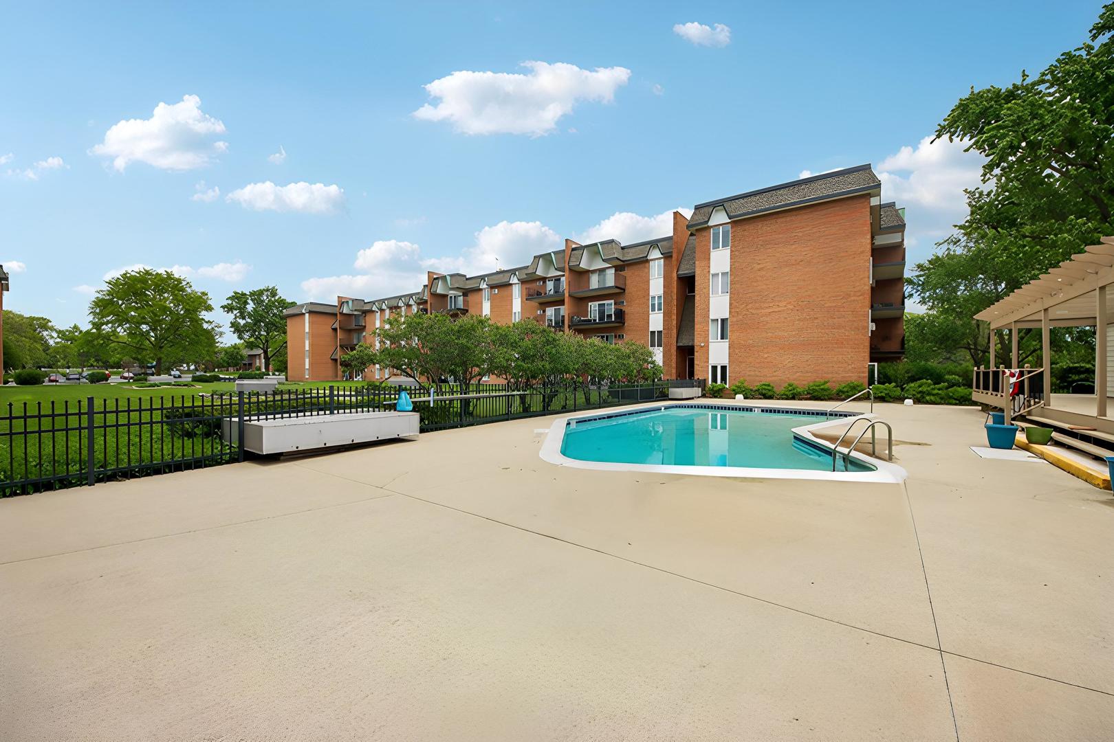 4225 Saratoga Avenue Downers Grove IL 60515