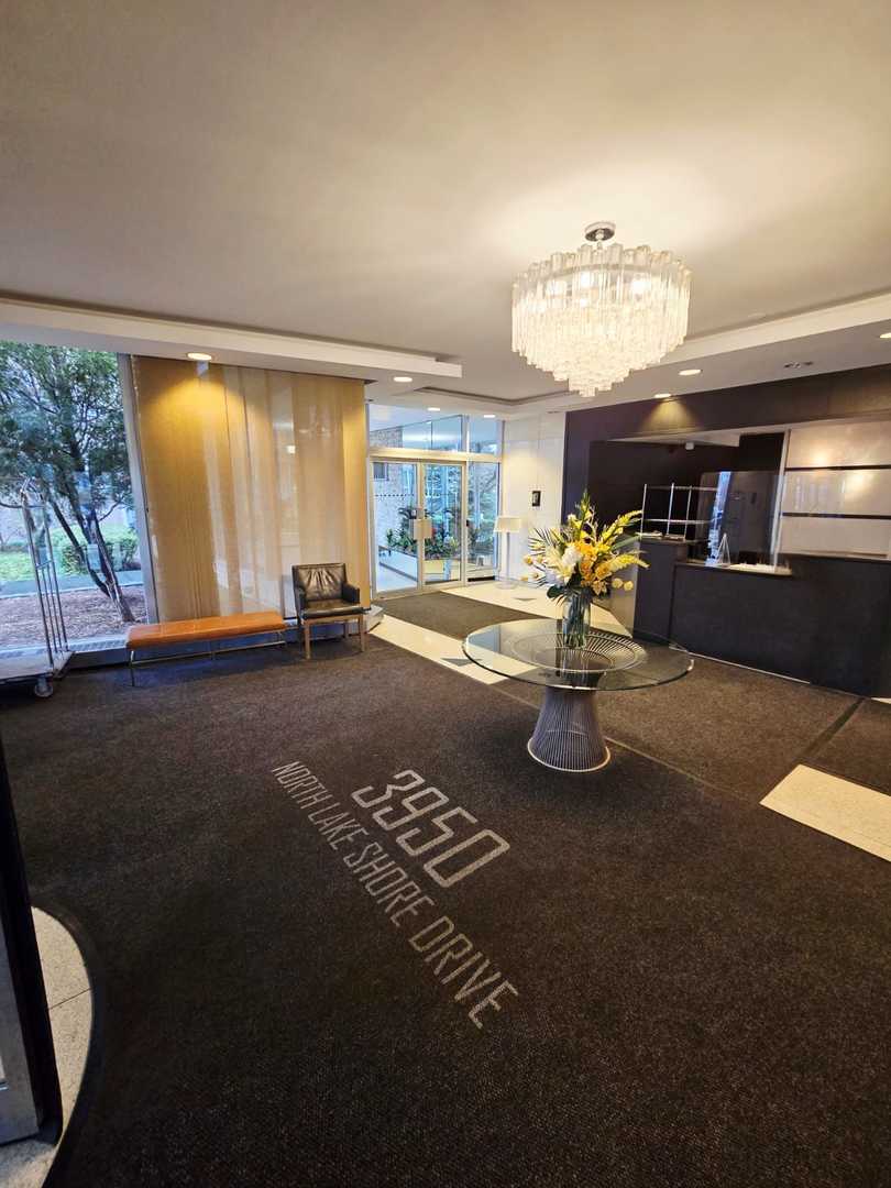 3950 North Lake Shore Drive Chicago IL 60613