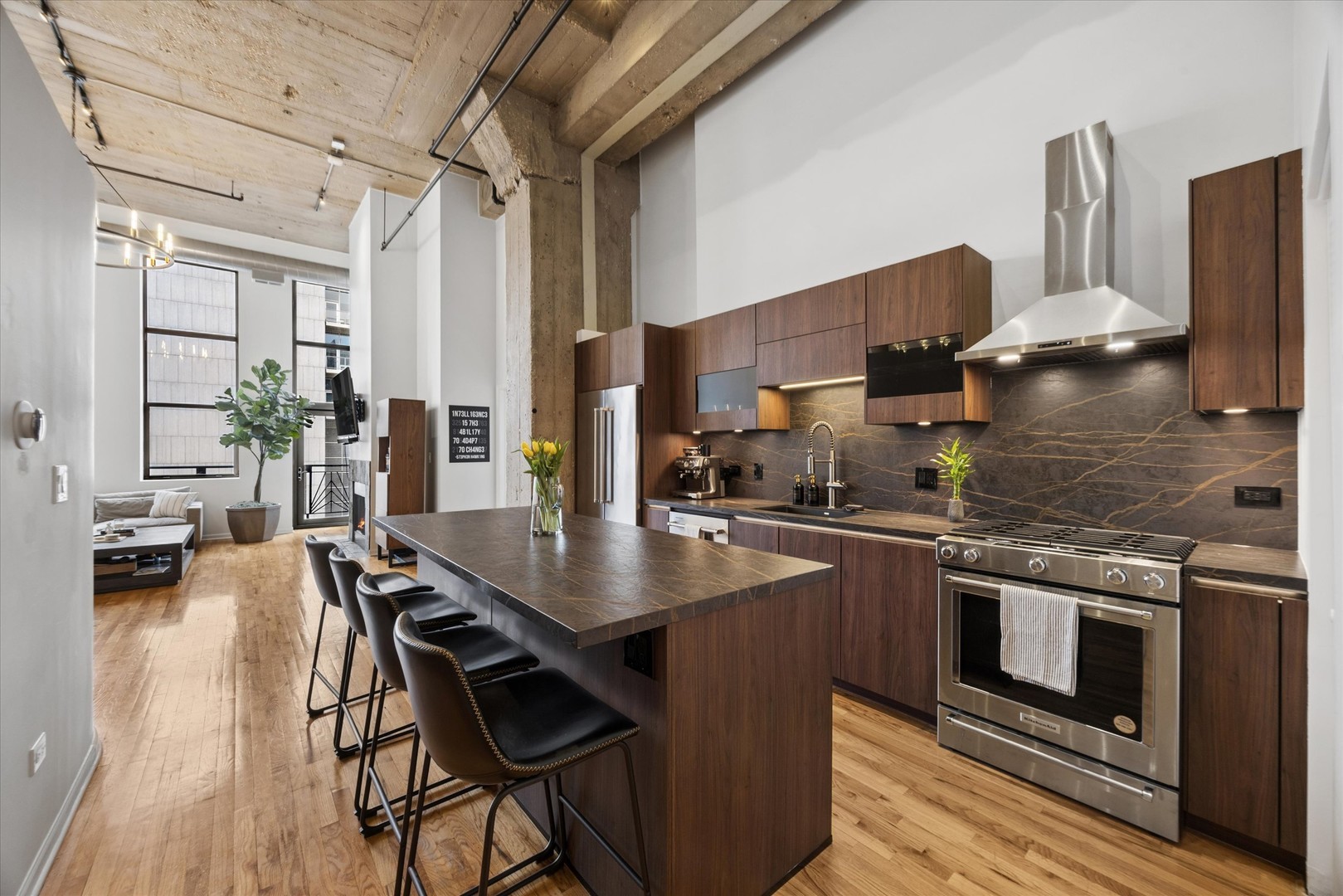 758 North Larrabee Street Chicago IL 60654