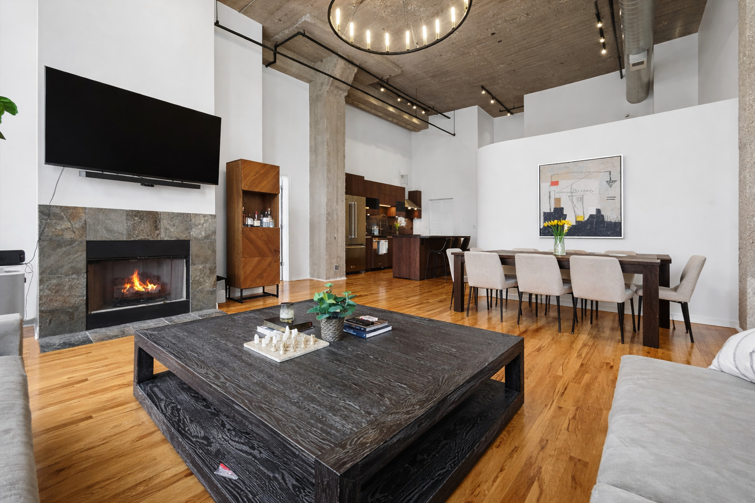 758 North Larrabee Street Chicago IL 60654