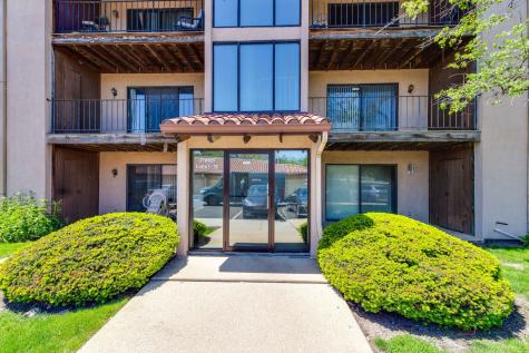 21W581 North Avenue Lombard IL 60148