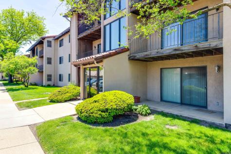 21W581 North Avenue Lombard IL 60148