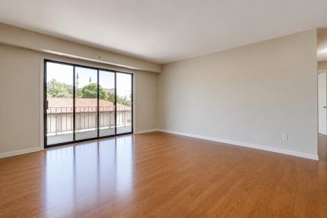 21W581 North Avenue Lombard IL 60148