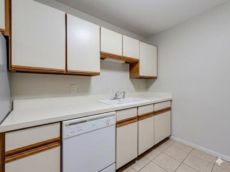 21W581 North Avenue Lombard IL 60148