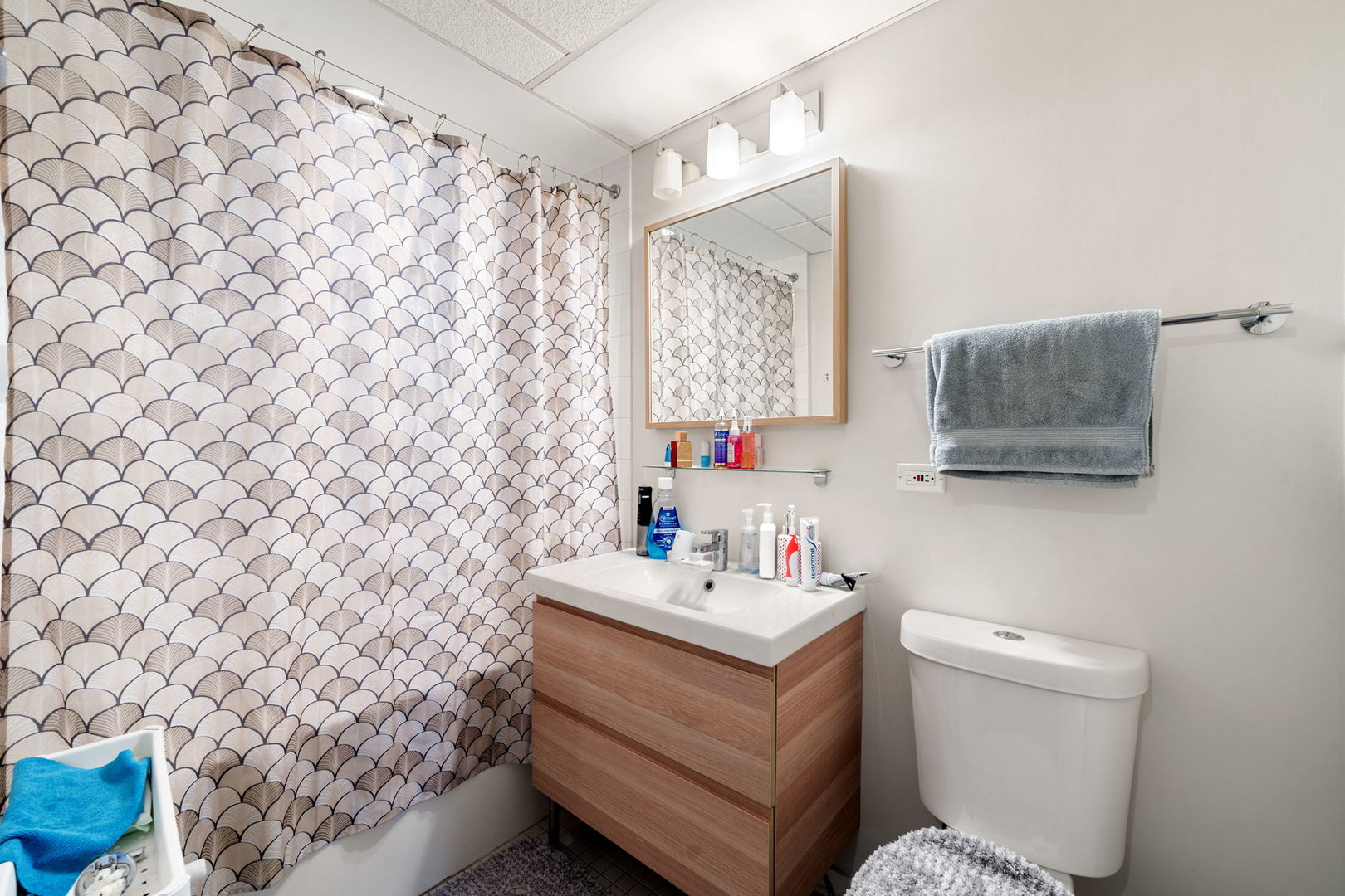 6 East Monroe Street Chicago IL 60603