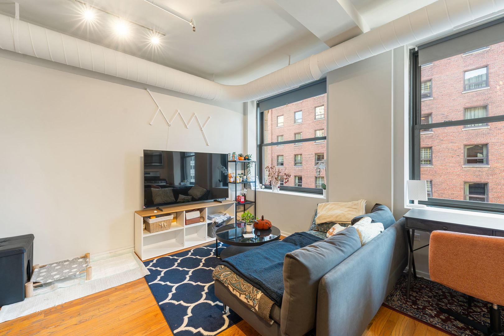 6 East Monroe Street Chicago IL 60603