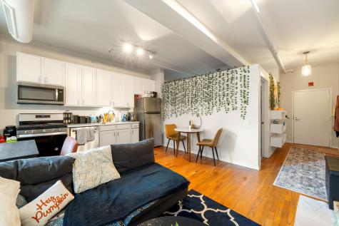 6 East Monroe Street Chicago IL 60603