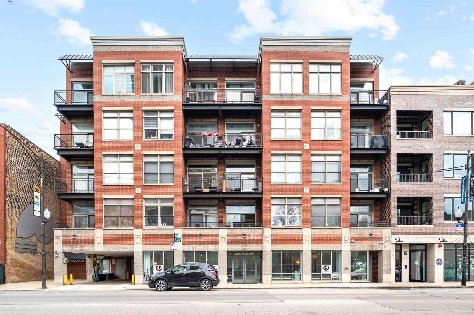 3260 North Clark Street Chicago IL 60657