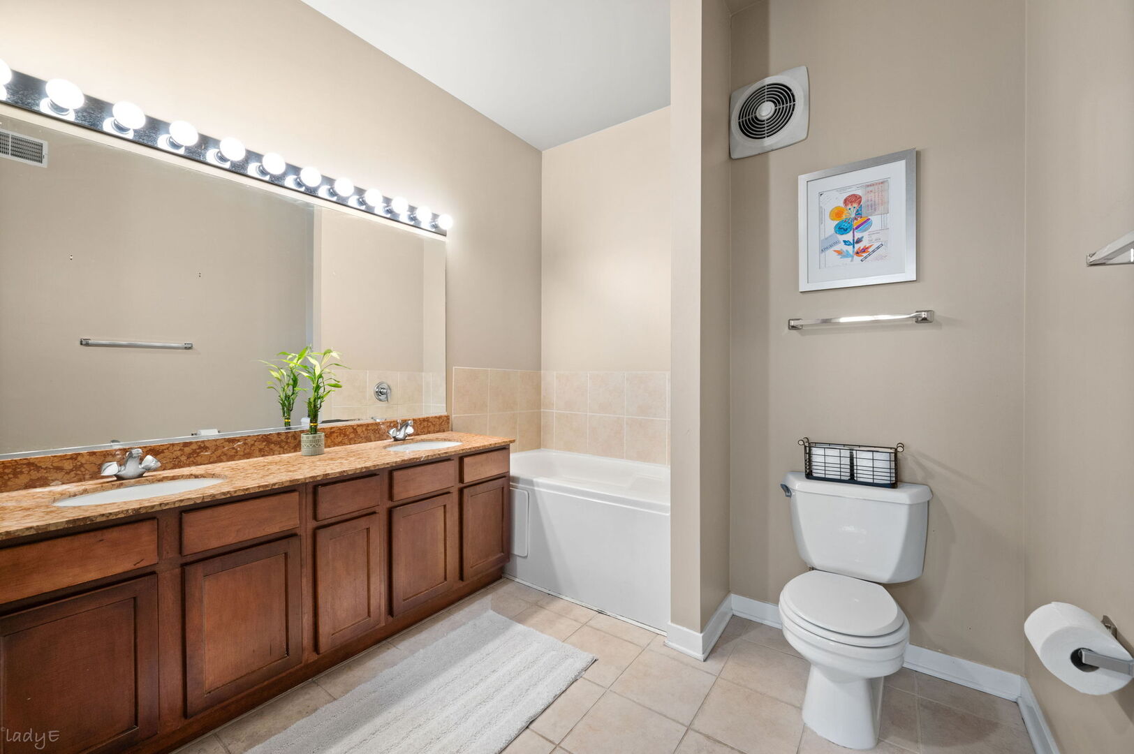 3260 North Clark Street Chicago IL 60657