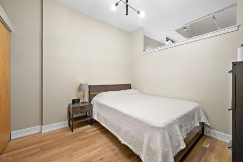 3260 North Clark Street Chicago IL 60657