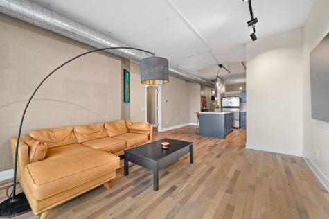 3260 North Clark Street Chicago IL 60657